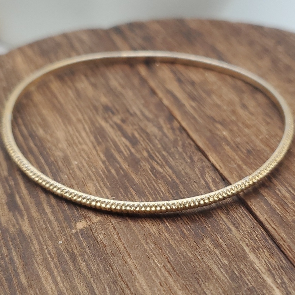 B2113 dotted line bracelet